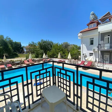 Moonstar Ayyıldız *